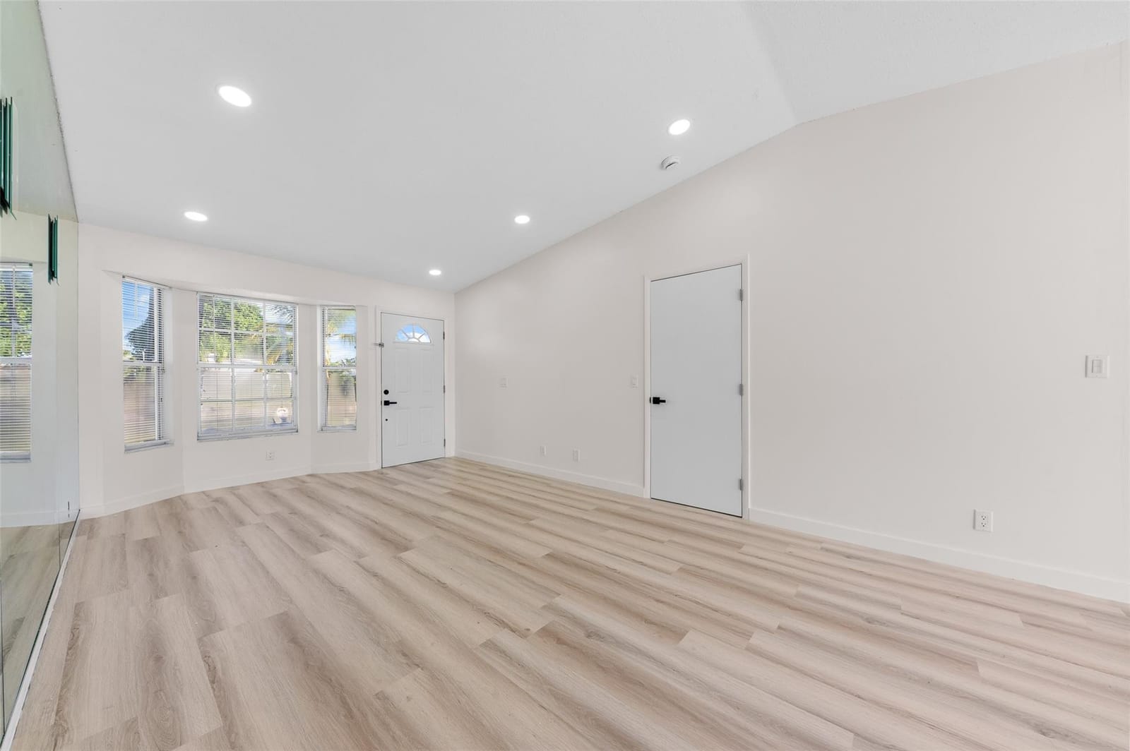 640 Foresteria Drive, West Palm Beach, FL 33403 photo 7