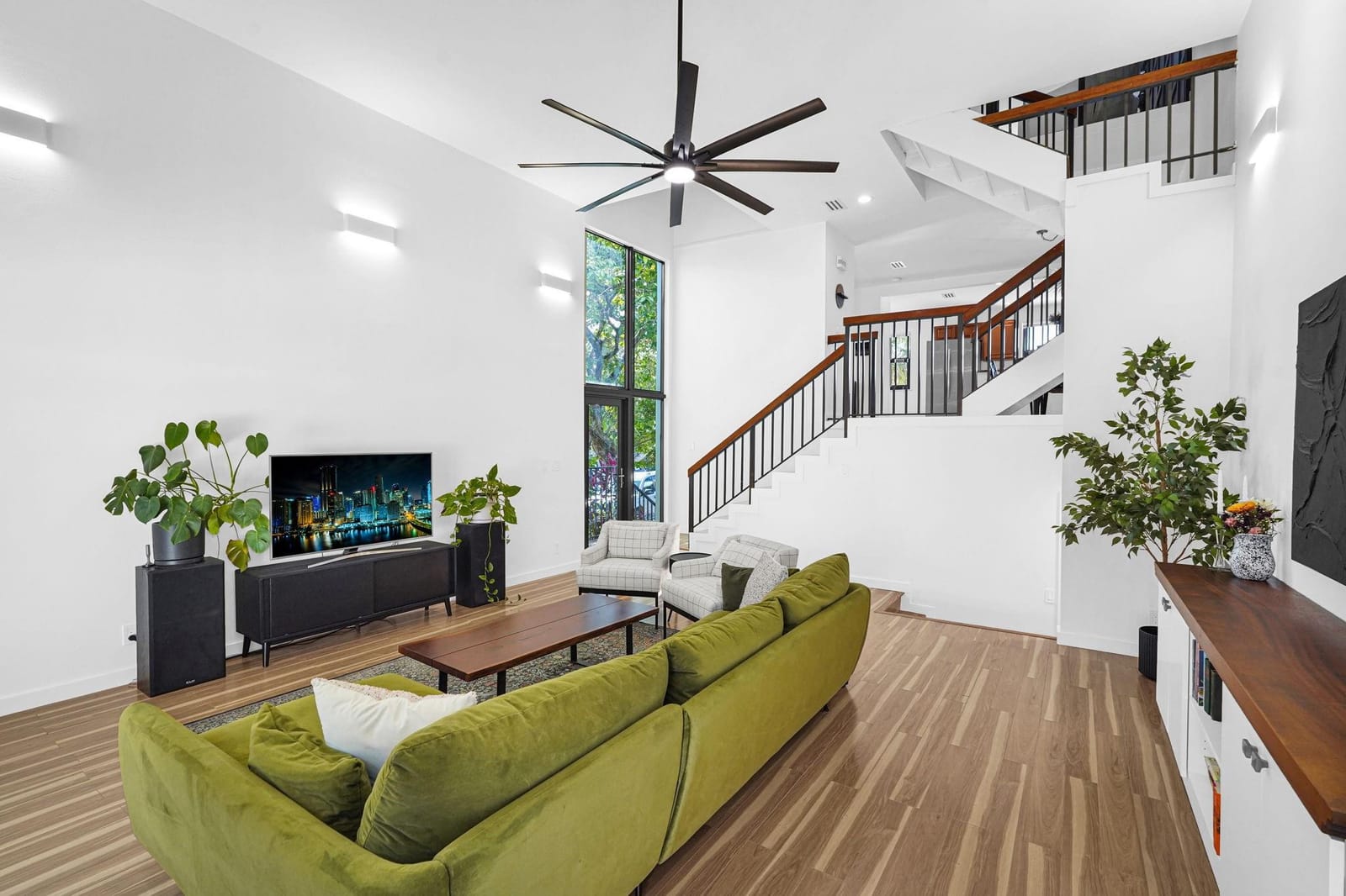 3000 NE 8th Terrace B-5 — photo 12
