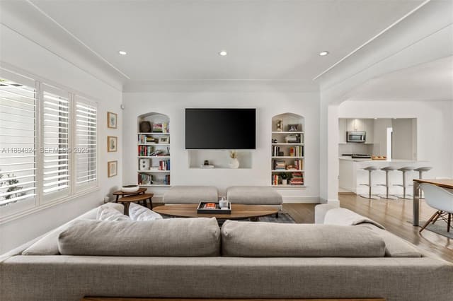 4397 N Michigan Avenue, sold in Nautilus Extension 4th, Miami Beach, FL