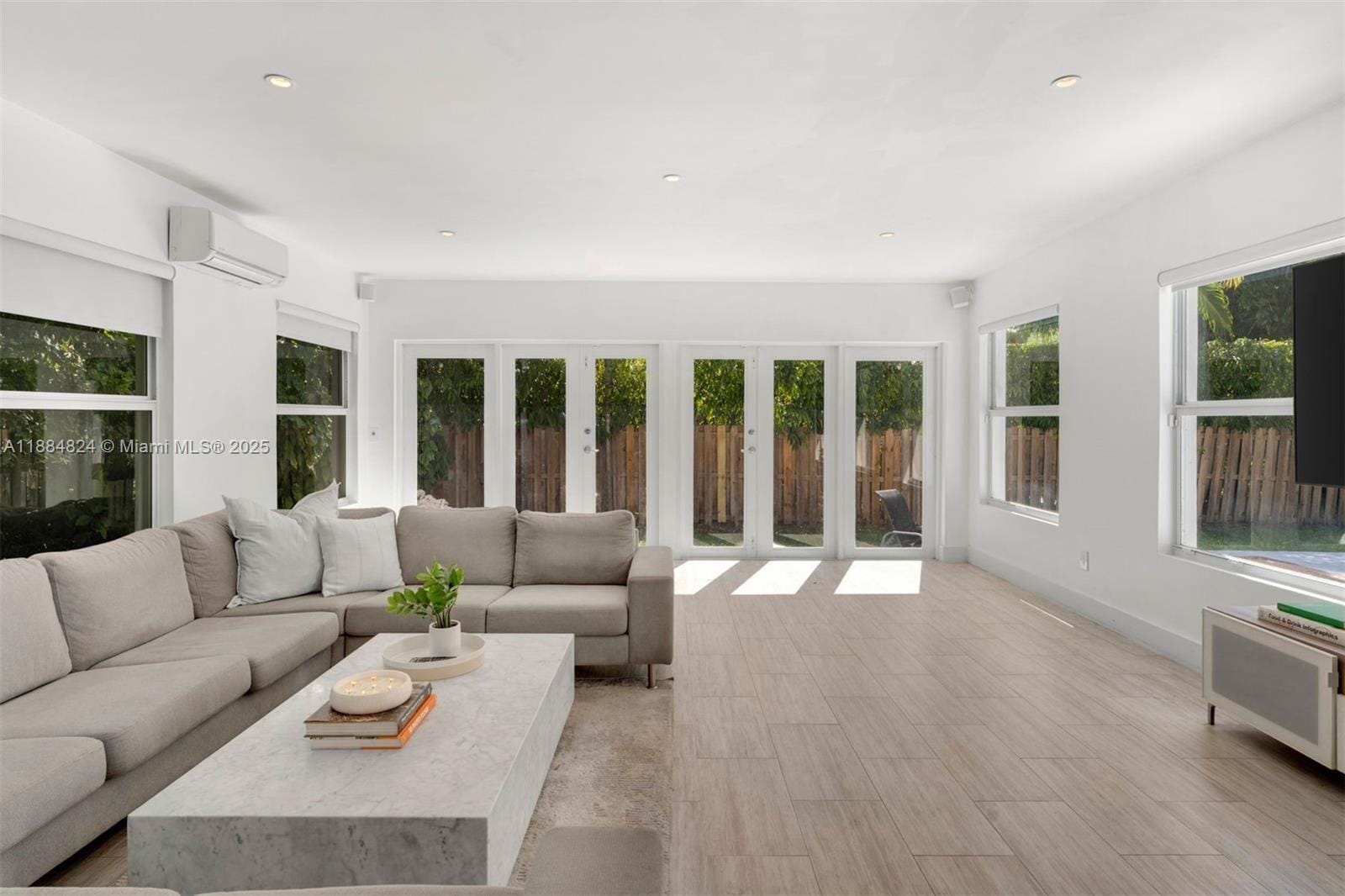 4397 N Michigan Avenue, Miami Beach, FL 33140 photo 14