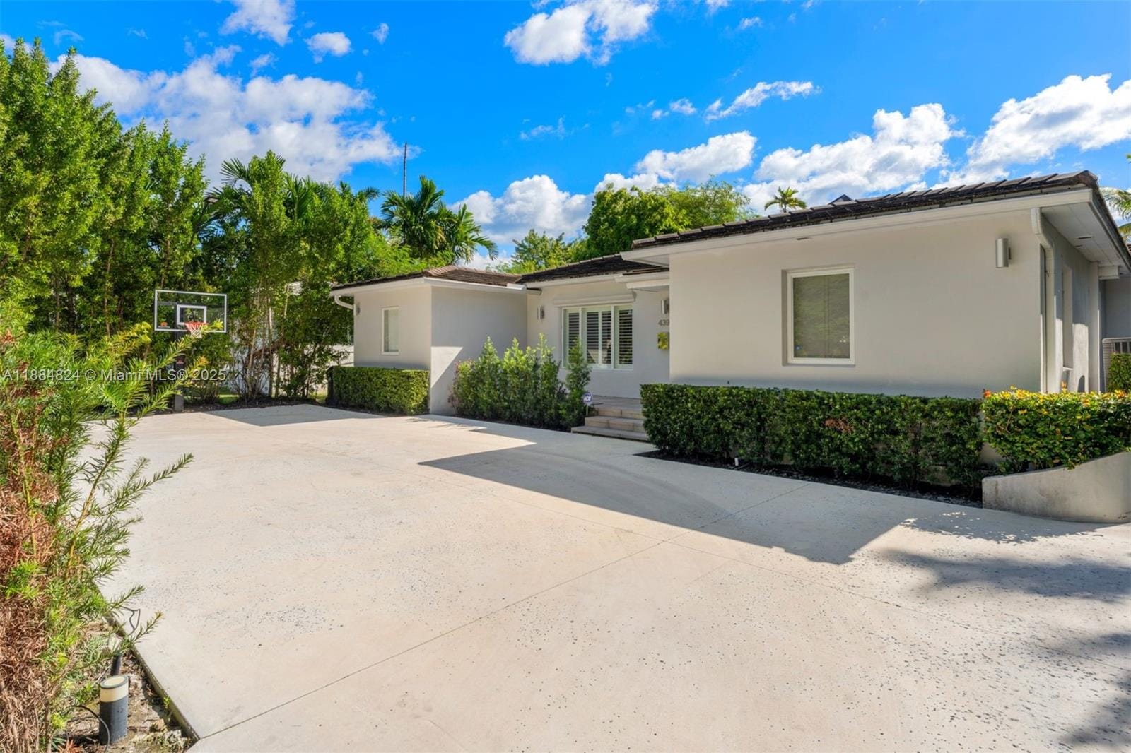 4397 N Michigan Avenue, Miami Beach, FL 33140 photo 3