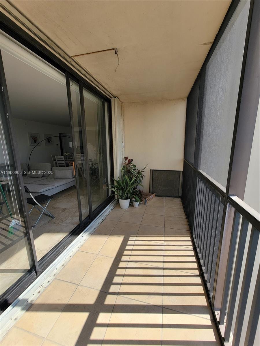 20379 W Country Club Drive 539, Aventura, FL 33180 photo 23