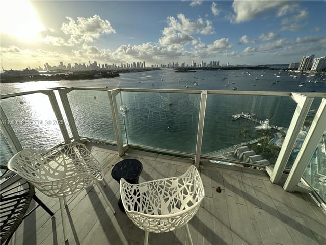 1100 W Ave 1520 1520, Miami Beach, FL 33139