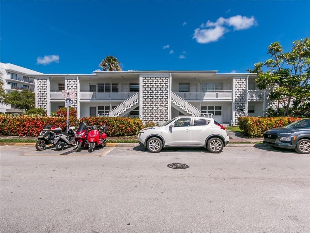 2195 Bay Drive 6, Miami Beach, FL 33141