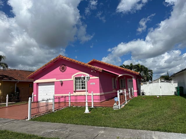 14841 SW 141st Terrace, Miami, FL 33196