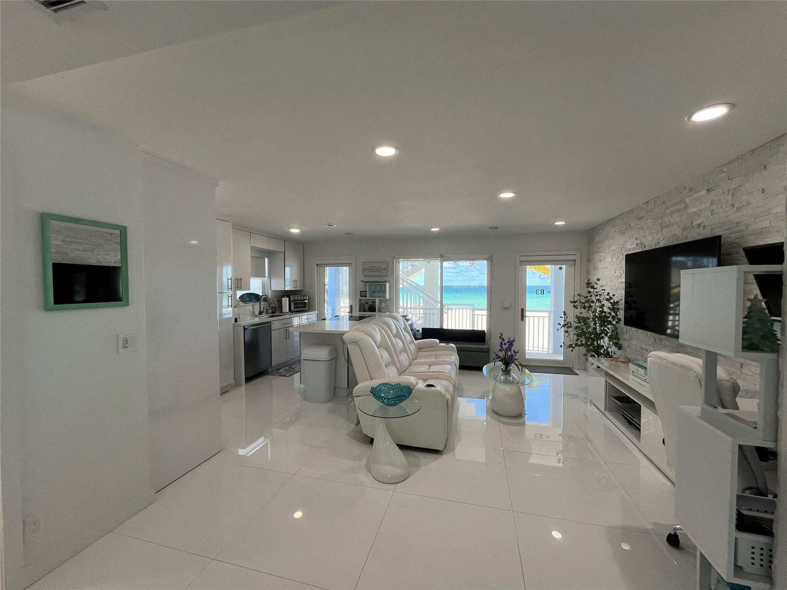 310 S Broadwalk 3b, Hollywood, FL 33019 photo 16