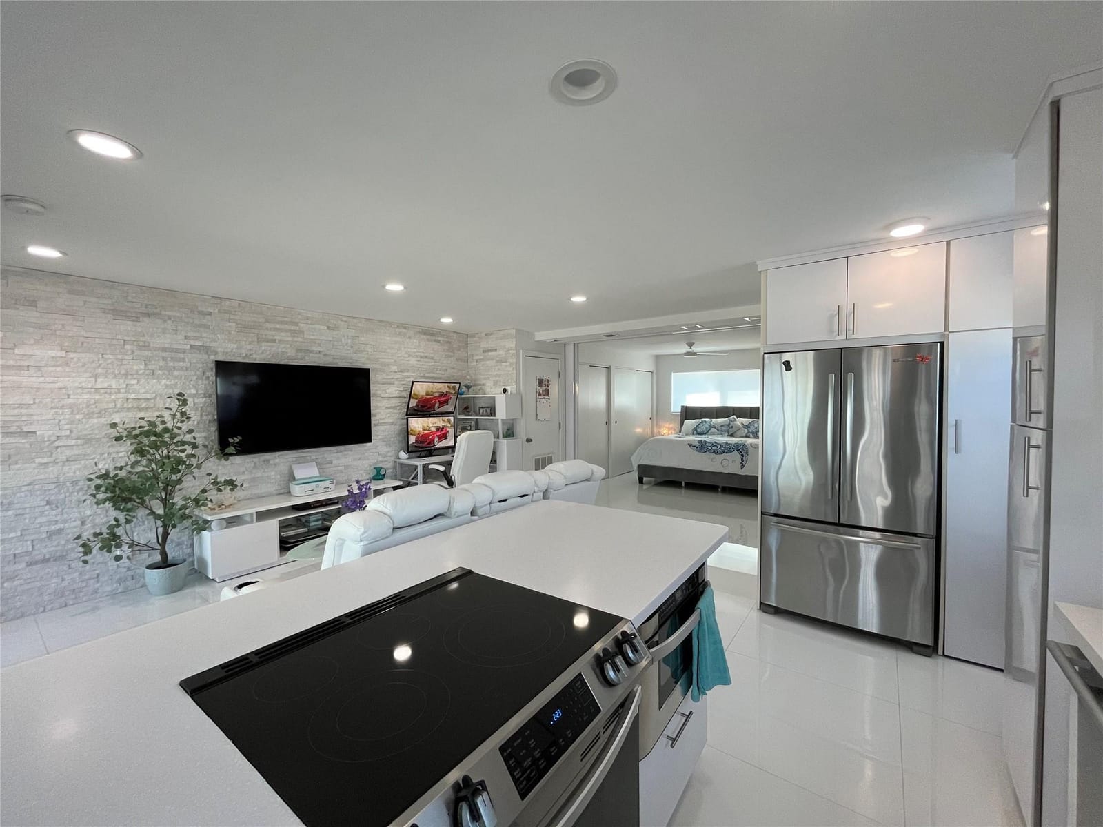 310 S Broadwalk 3b — photo 8