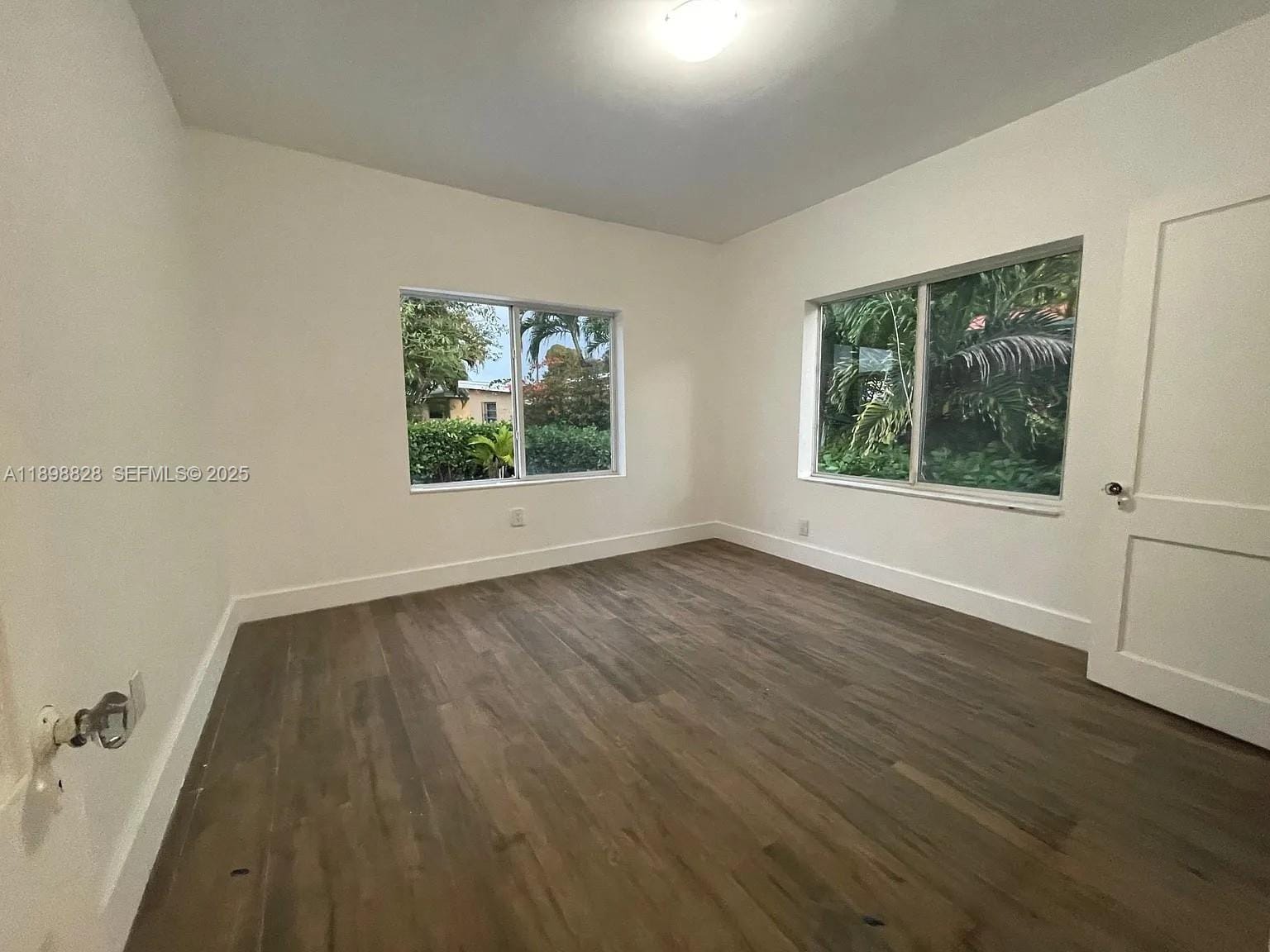 125 SW 32nd Ct Road, Miami, FL 33135 photo 2