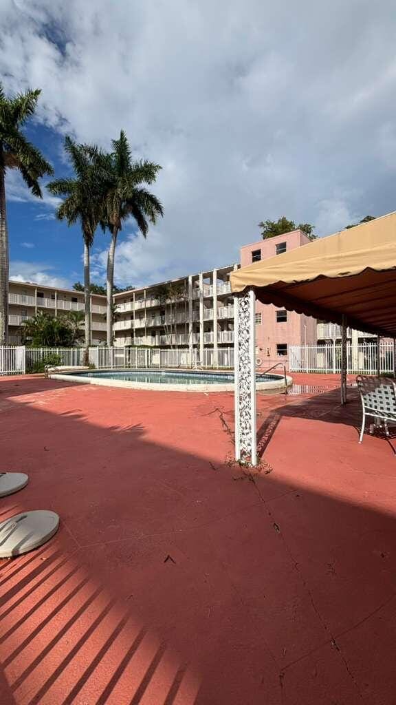 2800 NW 56th Avenue B306 — photo 12