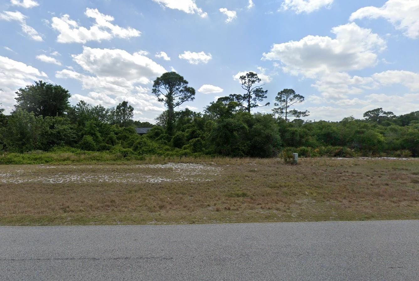 803 Washington Boulevard NE, Lake Placid, FL 33852
