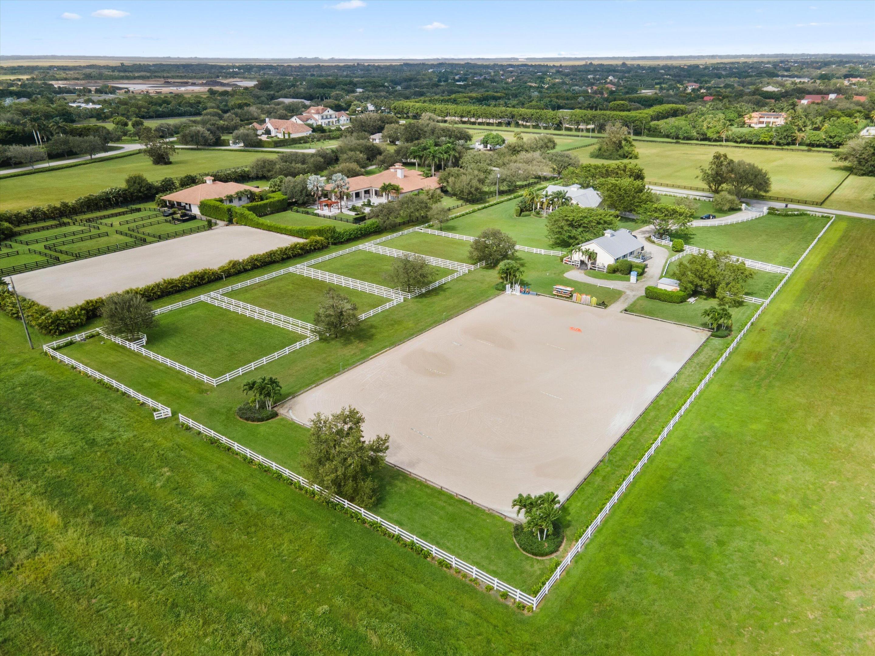 15416 Sunnyland Lane Barn, Wellington, FL 33414, Wellington