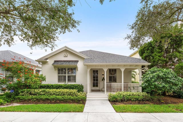 219 New Haven Boulevard, Jupiter, FL 33458