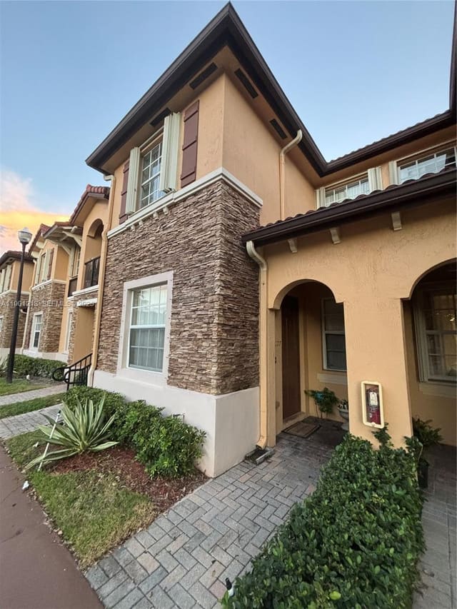 3390 NE 13th Cir Drive 107-19, sold in Villas At Carmel Condo No, Homestead, FL