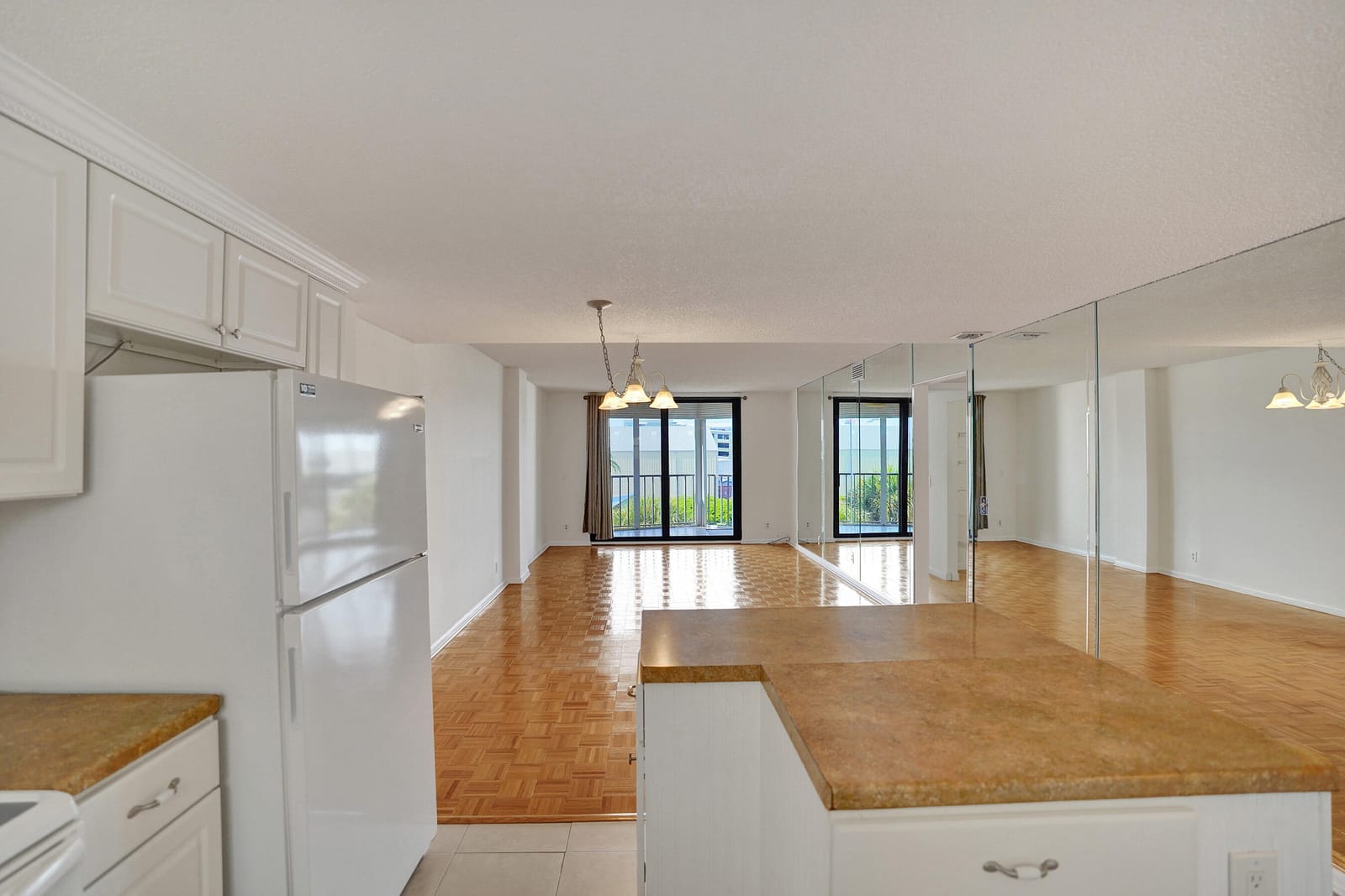 890 N Federal Highway 410 — photo 12