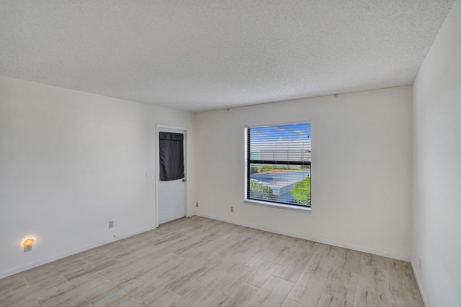 890 N Federal Highway 410, Lantana, FL 33462 photo 27