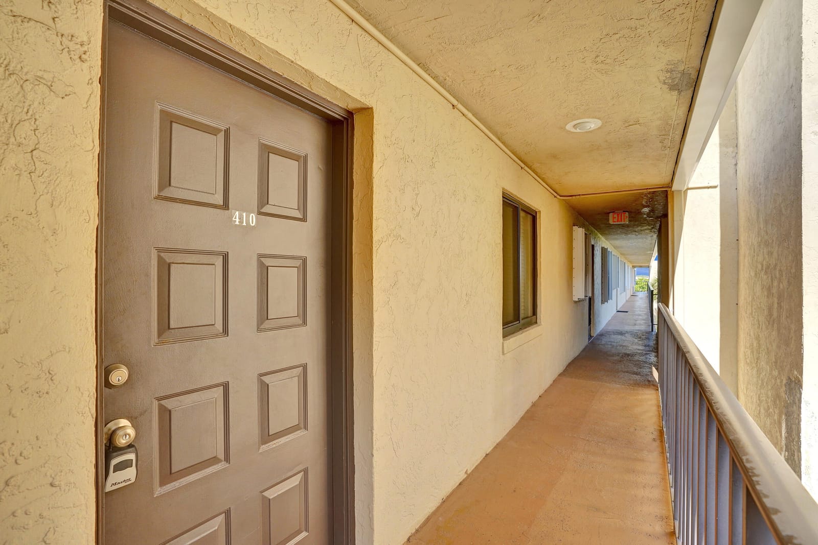 890 N Federal Highway 410 — photo 6
