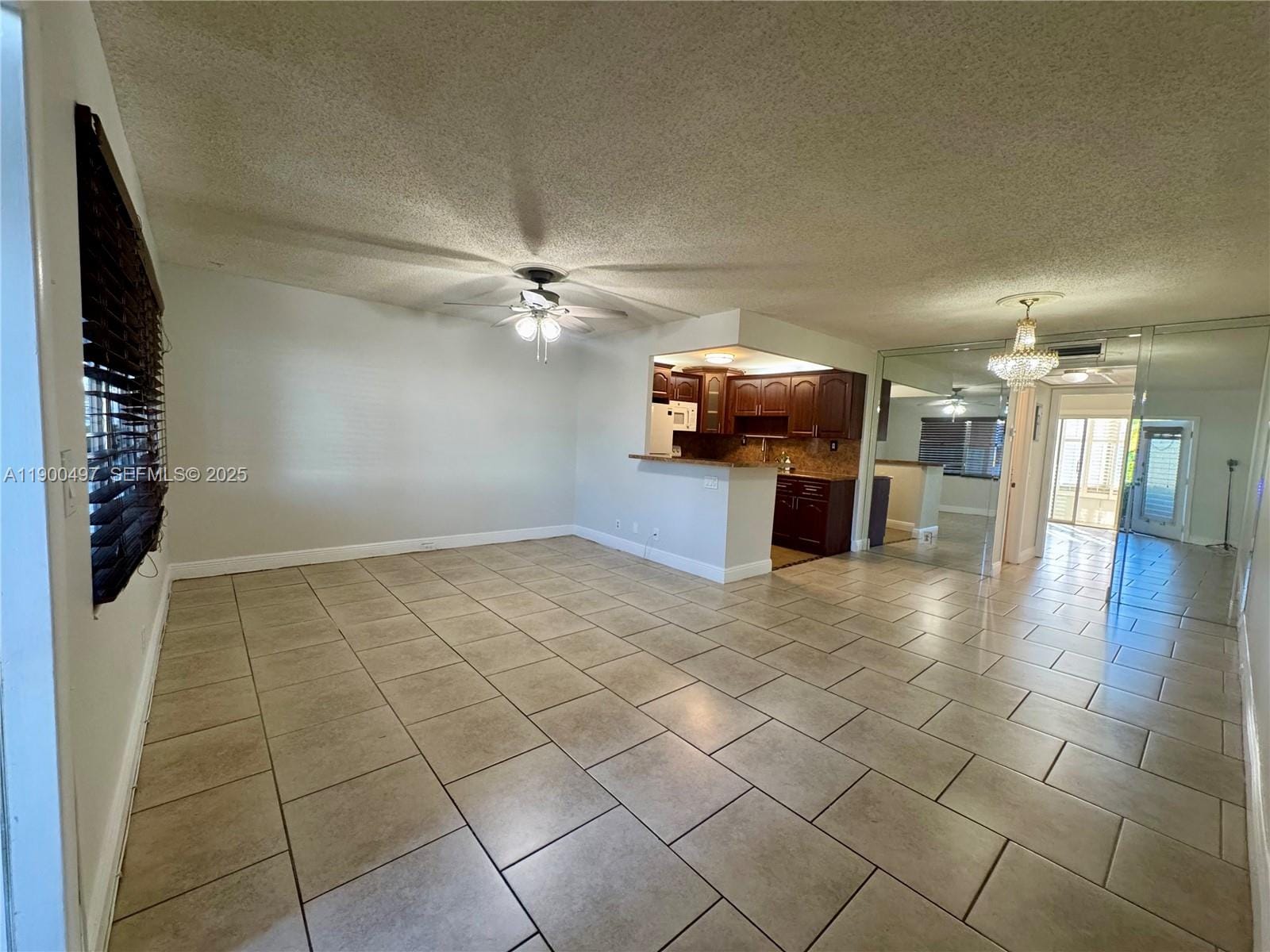 1011 Westbury F 1011 — photo 4