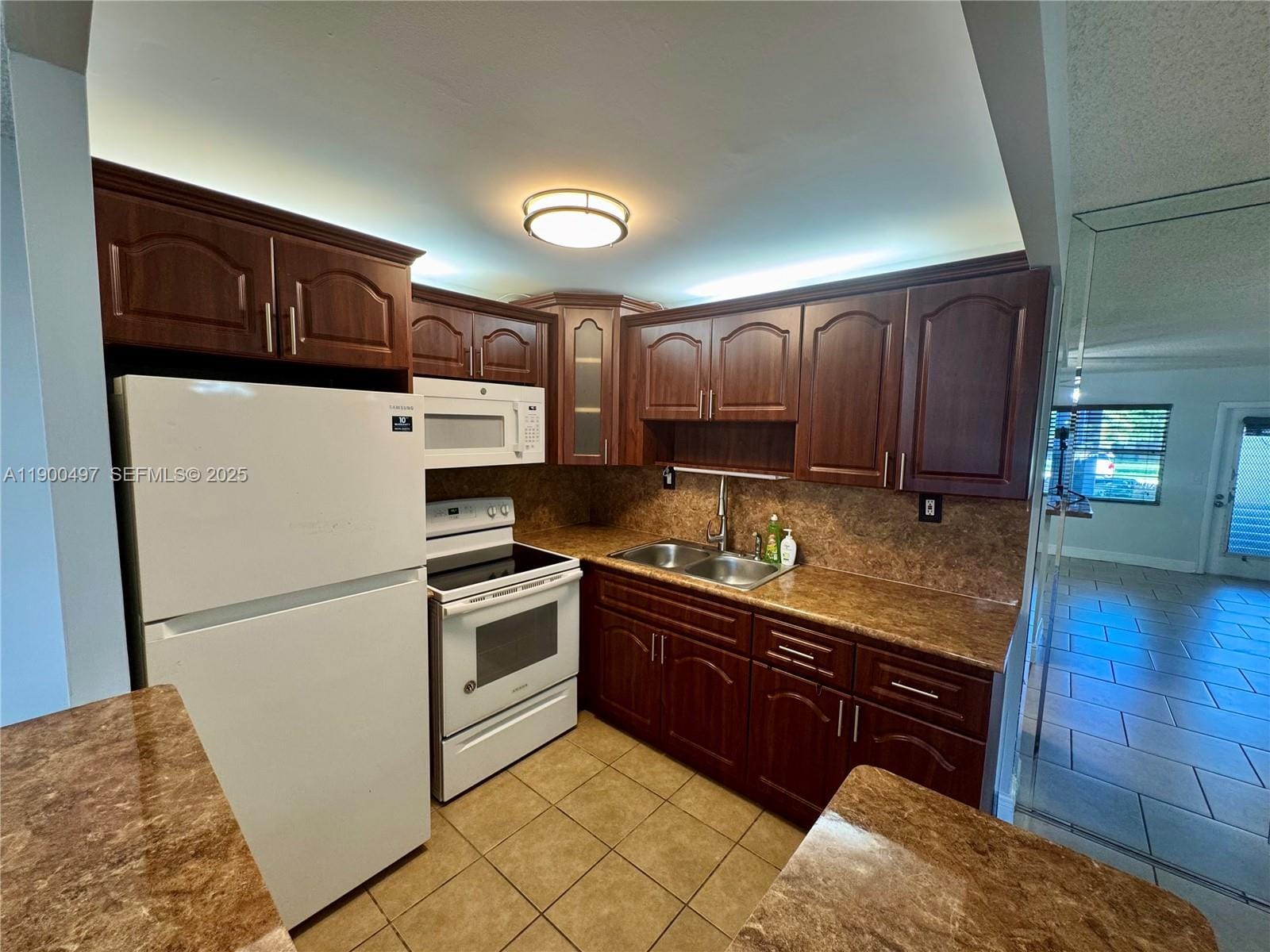 1011 Westbury F 1011 — photo 7