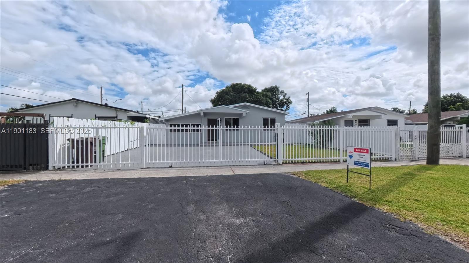 1575 W 6th Avenue, Hialeah, FL 33010, Hialeah