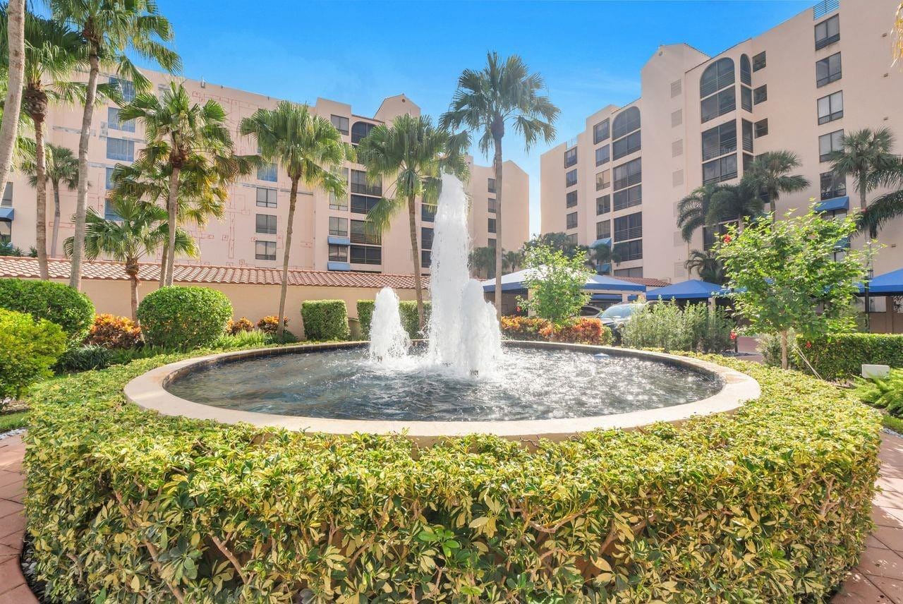 7178 Promenade Drive 202, Boca Raton, FL 33433
