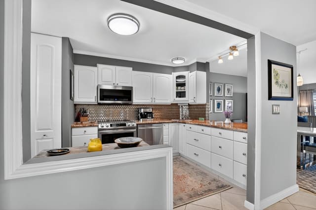 1537 E Hillsboro Boulevard 138, sold in Hillsboro Cove Condo, Deerfield Beach, FL