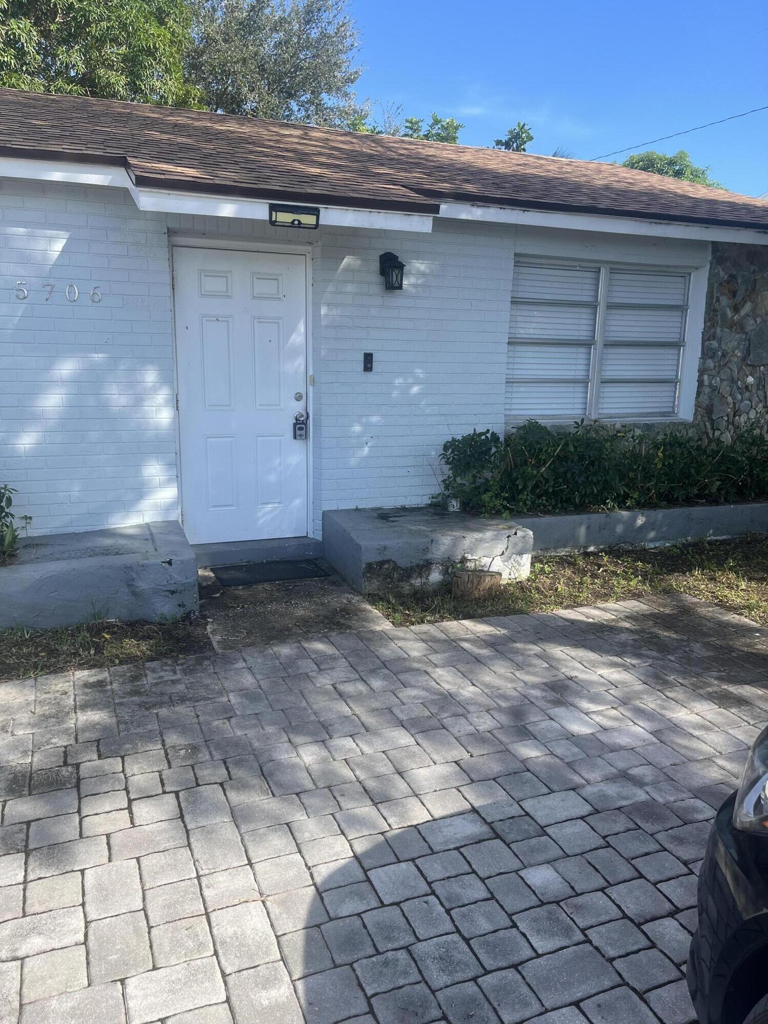 5706 Candlewood Street, Mangonia Park, FL 33407, Mangonia Park