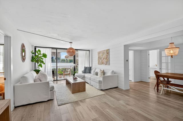 3590 S Ocean Boulevard 209, South Palm Beach, FL 33480