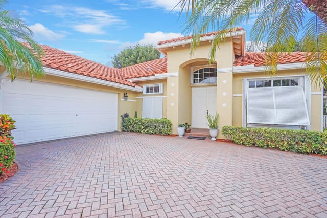 6554 Jog Palm Drive, sold in Jog Estates, Boynton Beach, FL