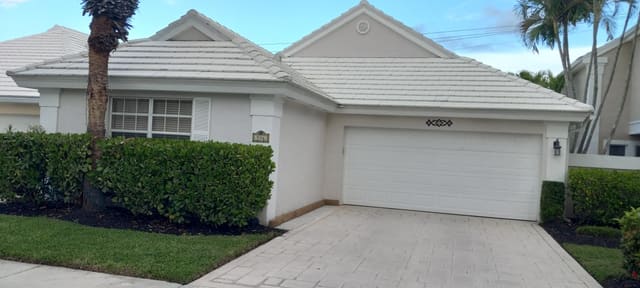 906 Dickens Place, West Palm Beach, FL 33411