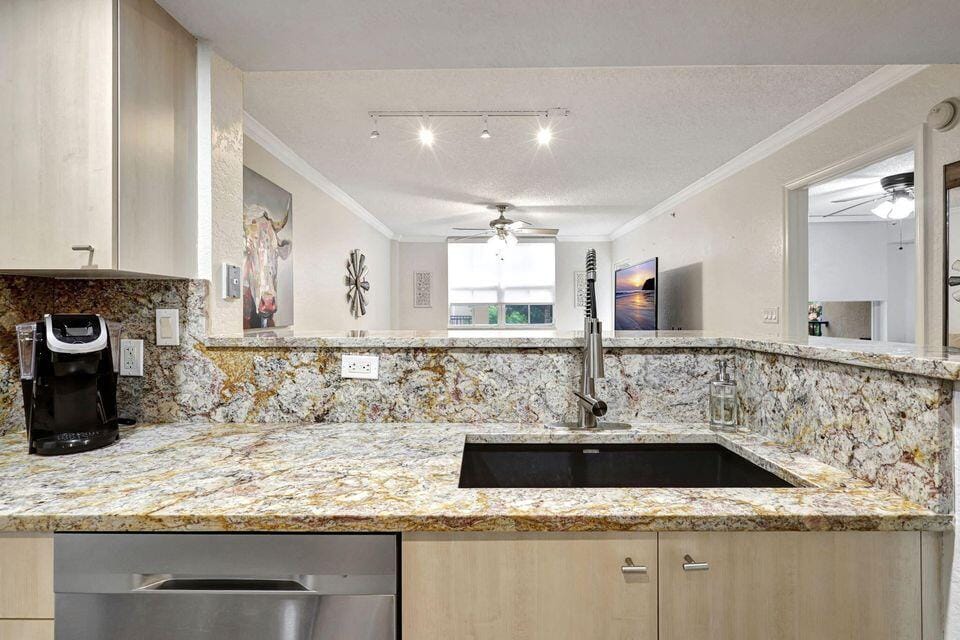 1801 N Flagler Drive 211, West Palm Beach, FL 33407 photo 9