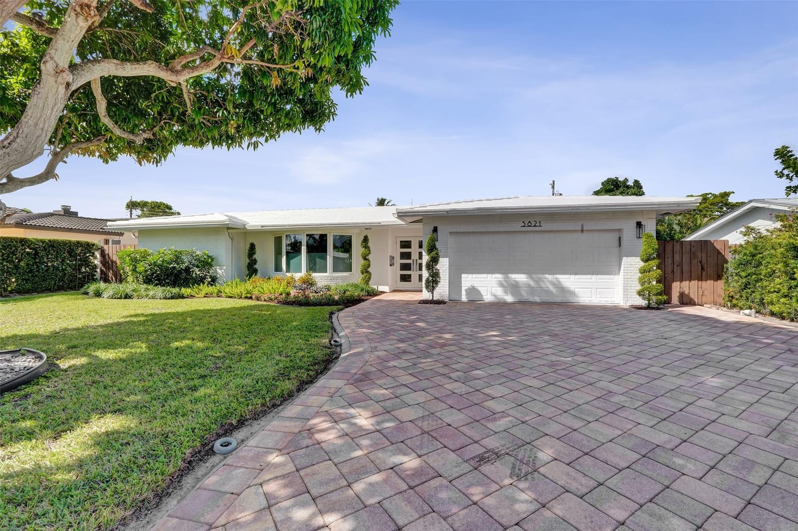 5821 NE 20th Terrace, Fort Lauderdale, FL 33308