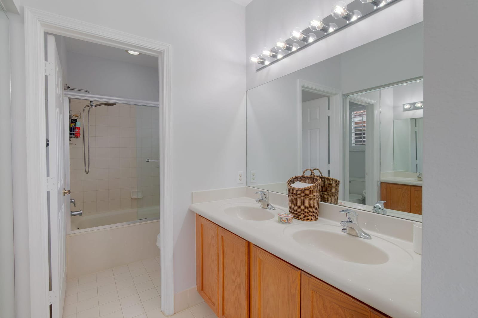 1725 Terra Cotta Drive, Riviera Beach, FL 33404 photo 14