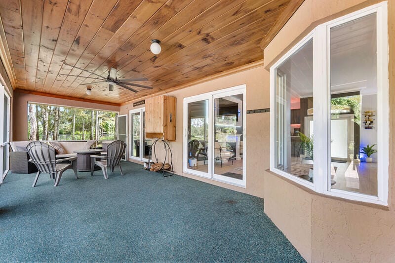 100 Royal Court, Royal Palm Beach, FL 33411 photo 17