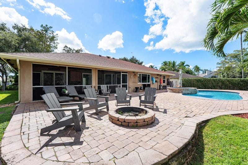 100 Royal Court, Royal Palm Beach, FL 33411 photo 21