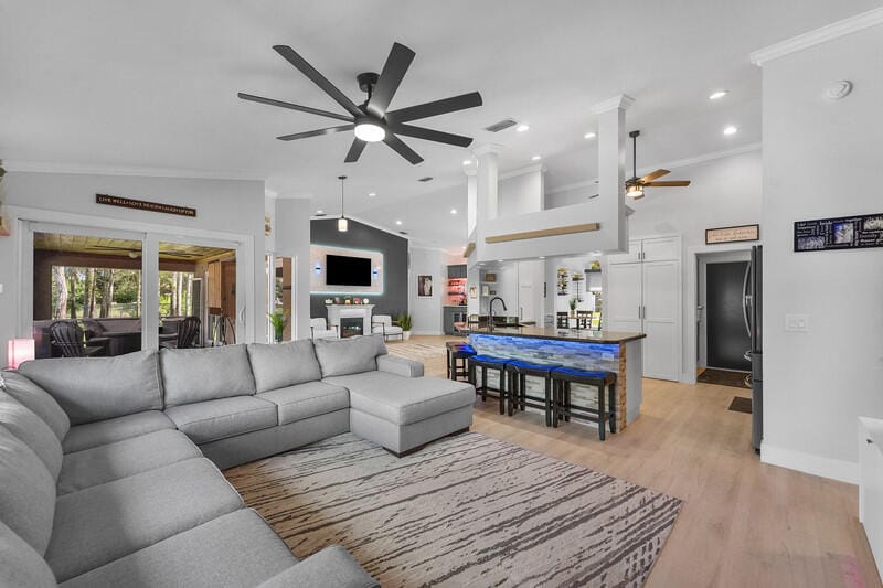 100 Royal Court, Royal Palm Beach, FL 33411 photo 10