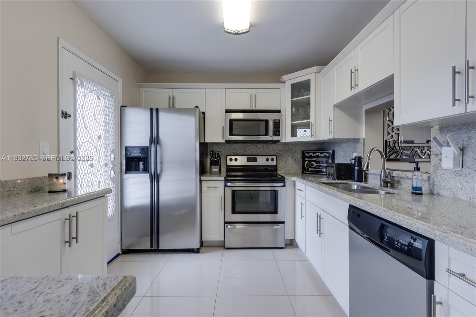 420 NE 12th Avenue 208 — photo 3