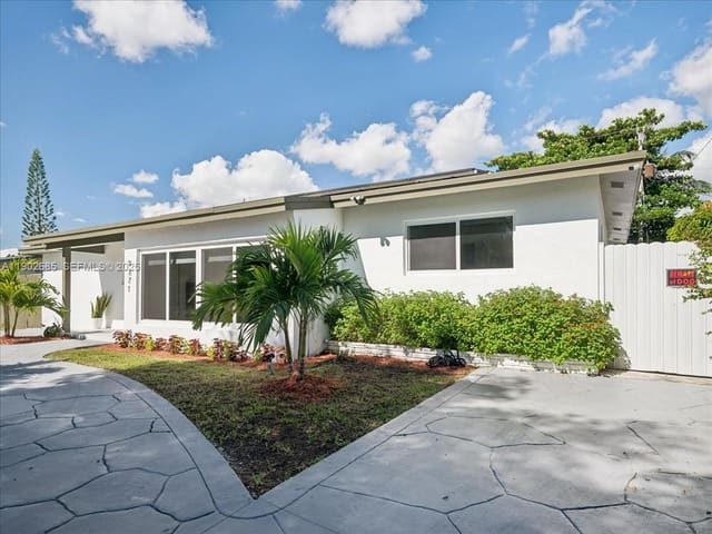 9371 Martinique Drive, sold in South Coral Homes Sec 2, Cutler Bay, FL