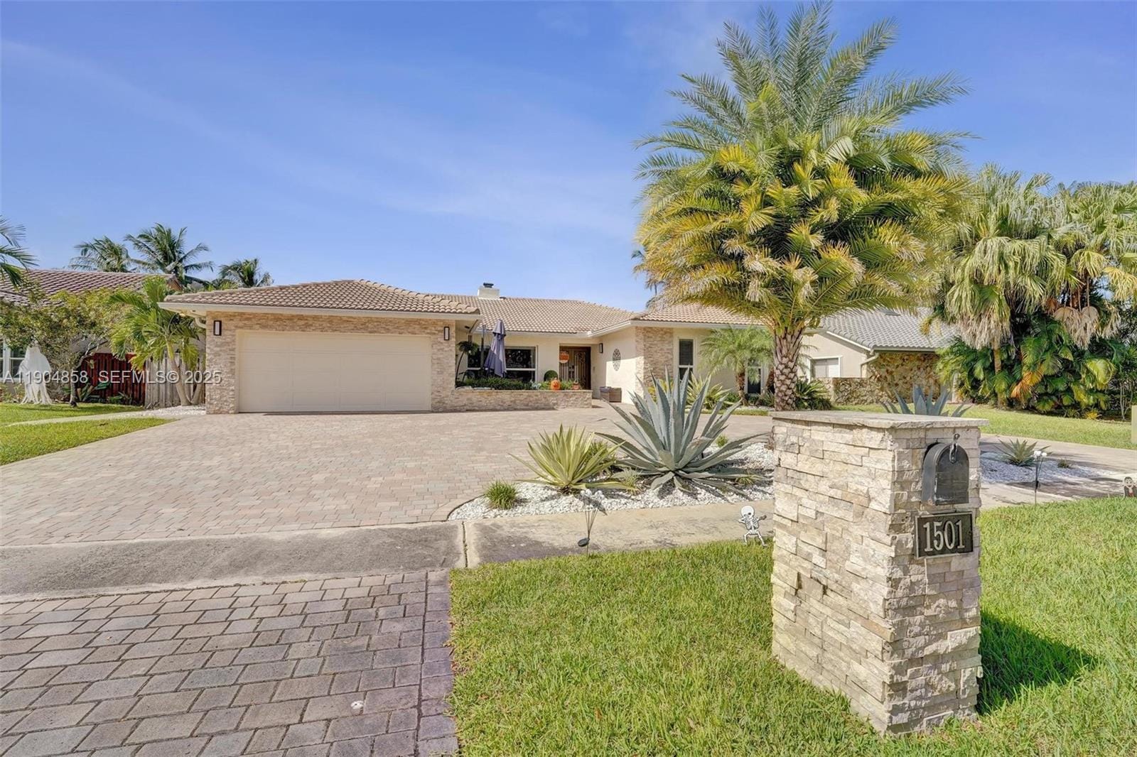 1501 NW 99th Avenue, Plantation, FL 33322