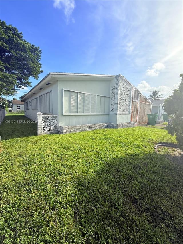 940 NW 67th Street, sold in Seventh Ave Park, Miami, FL