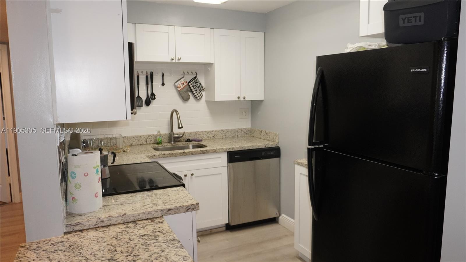 3710 N Pine Island Road 320 — photo 2