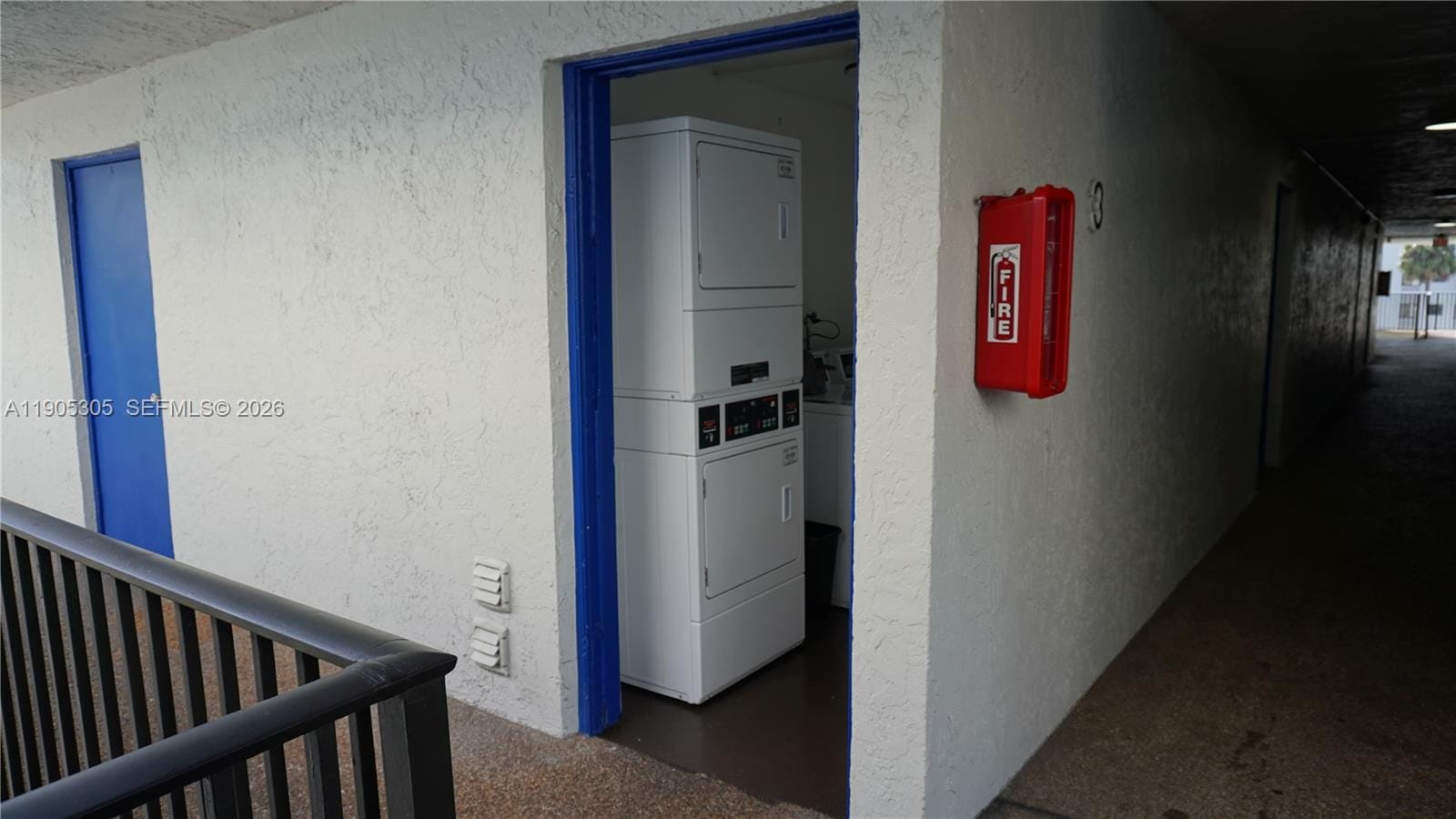 3710 N Pine Island Road 320 — photo 10