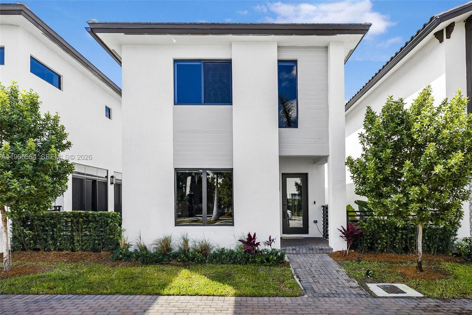 8156 NW 43rd Street, Doral, FL 33166