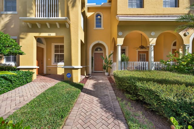141 Seagrape Drive 203, Jupiter, FL 33458