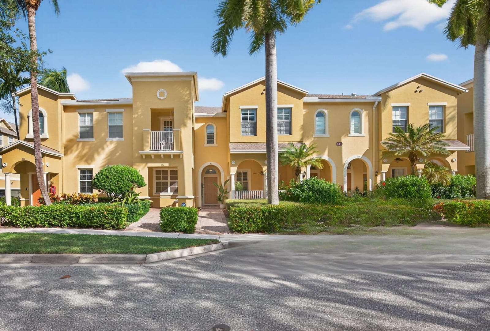 141 Seagrape Drive 203, Jupiter, FL 33458 photo 3