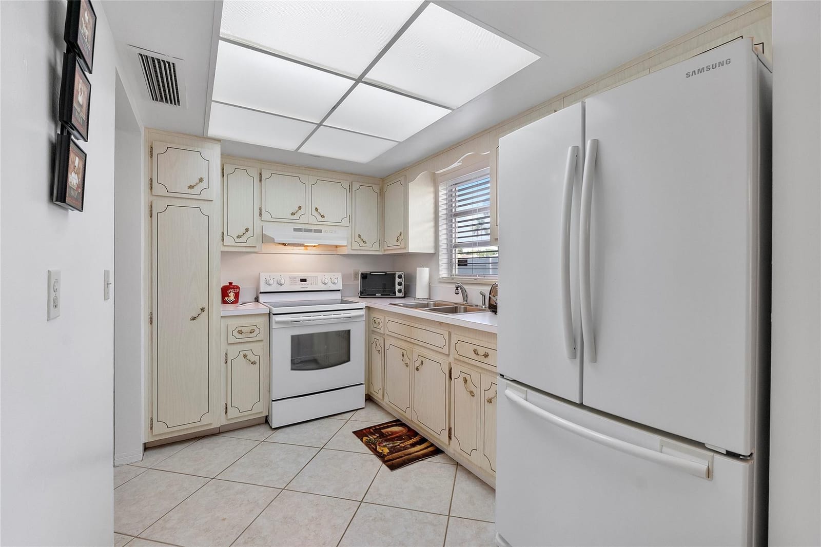 1501 Arthur Street 3, Hollywood, FL 33020 photo 9