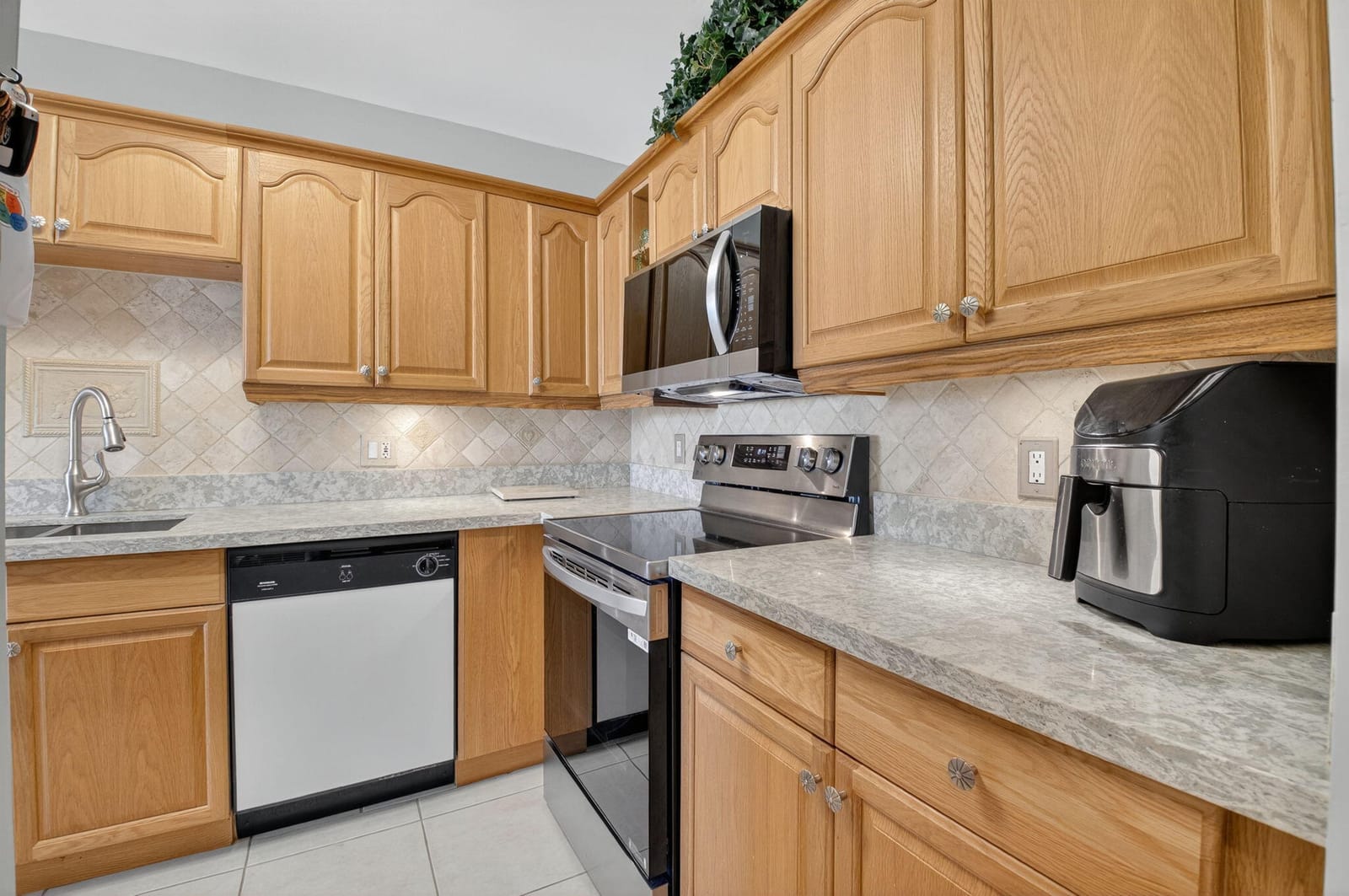 1141 Violet Terrace 202 — photo 11