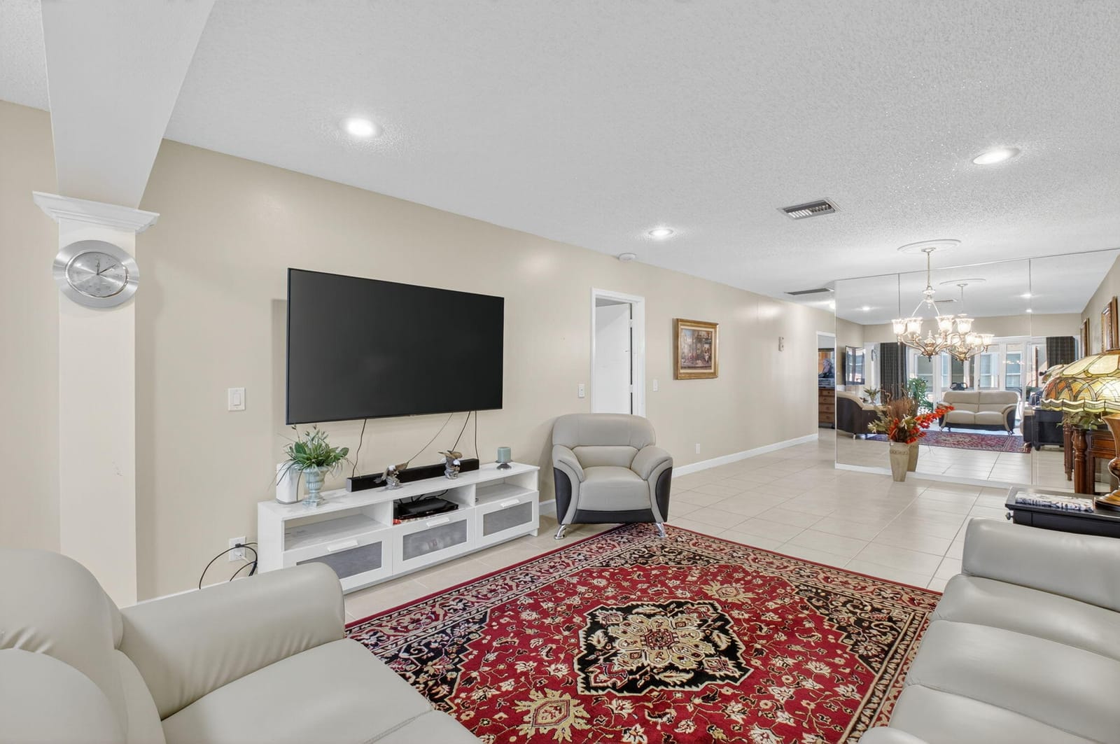 1141 Violet Terrace 202 — photo 3
