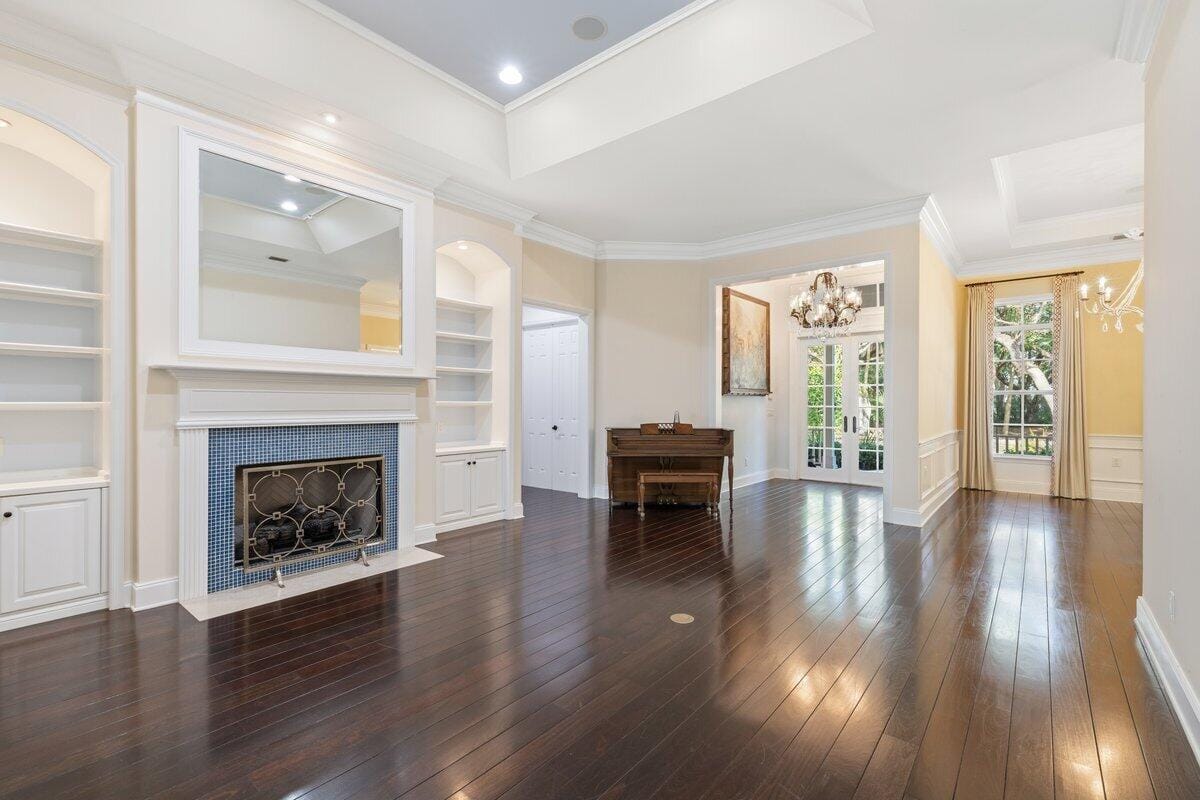 651 N Tomahawk Trail — photo 3