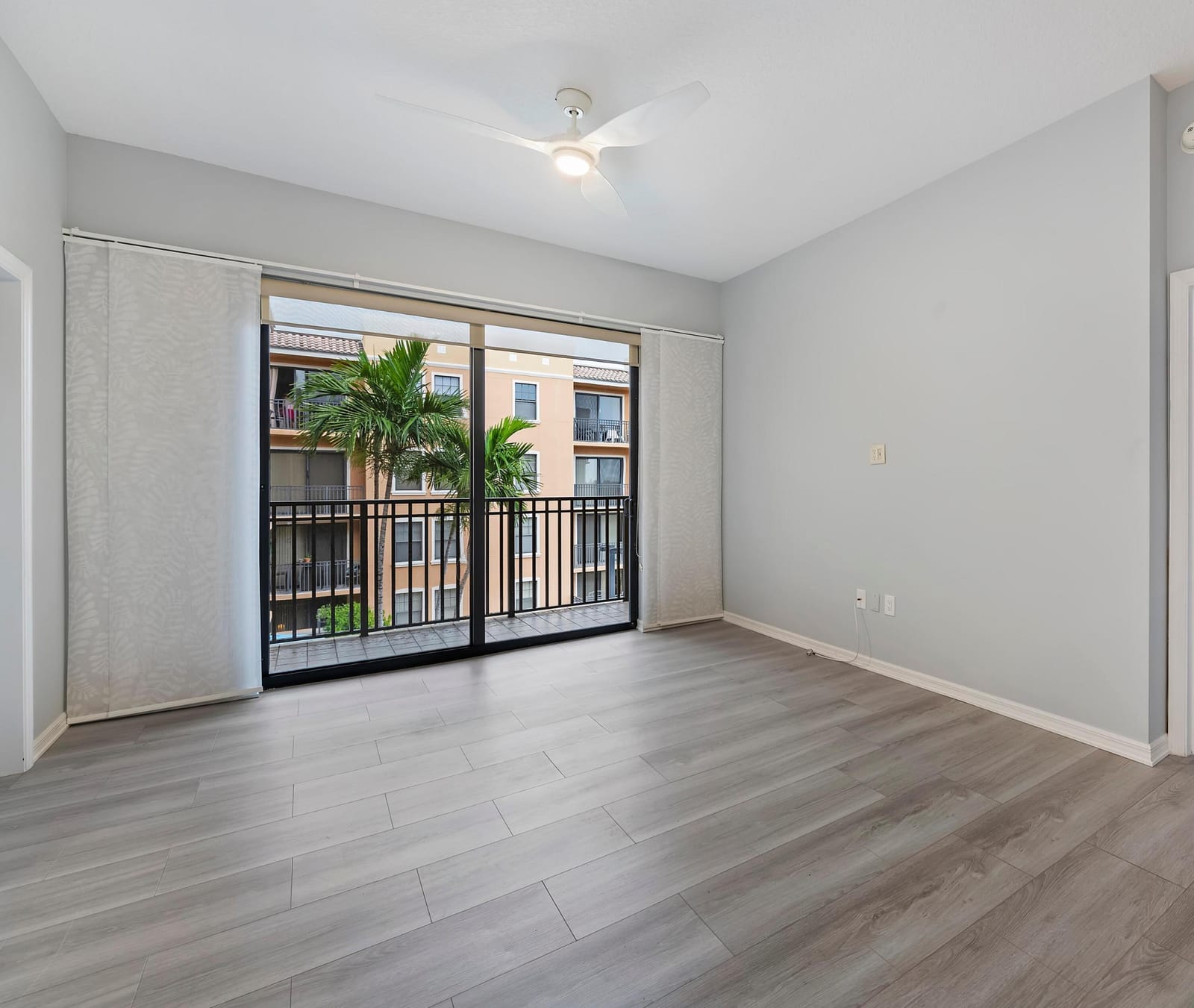 511 Lucerne Avenue 517, Lake Worth Beach, FL 33460 photo 19