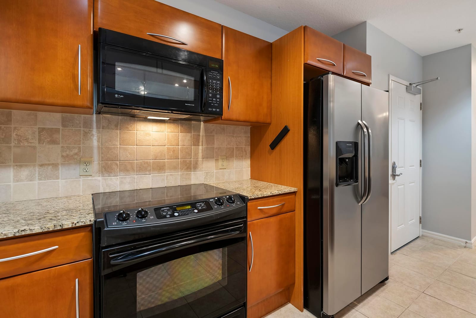 511 Lucerne Avenue 517, Lake Worth Beach, FL 33460 photo 22